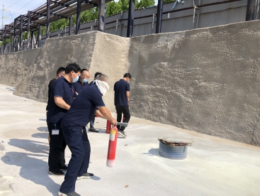 筑牢防火墻，把好安全關，  ---公司開展消防應急演練